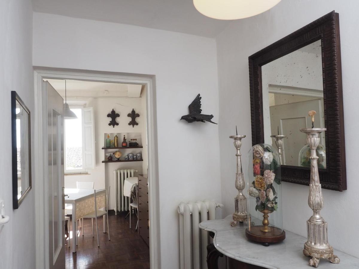 Azzi B&B Comfortably, In The Quietness Of The Perugia Historical Centre Exterior foto